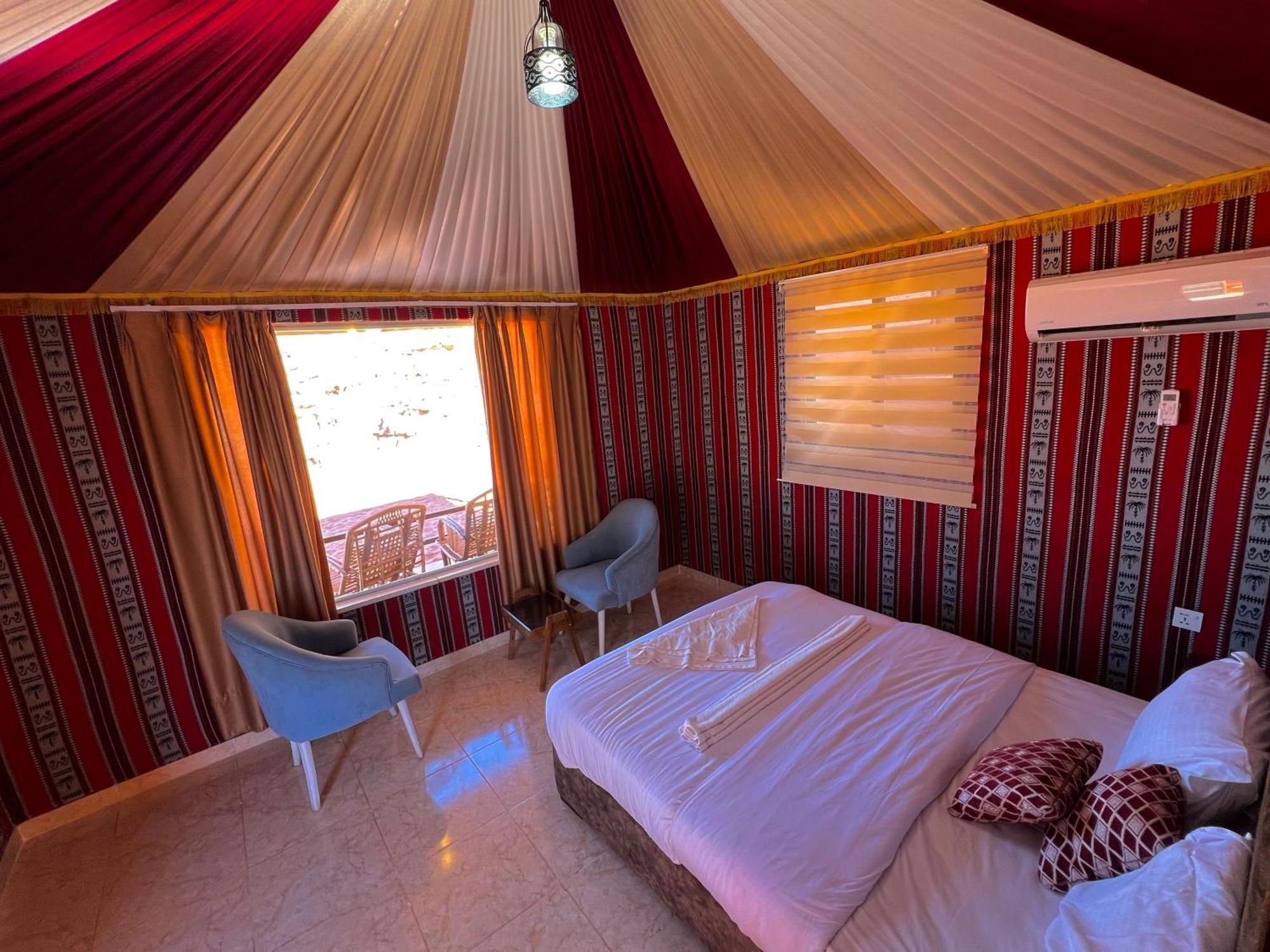 Angelina Wadi Rum Camp Экстерьер фото